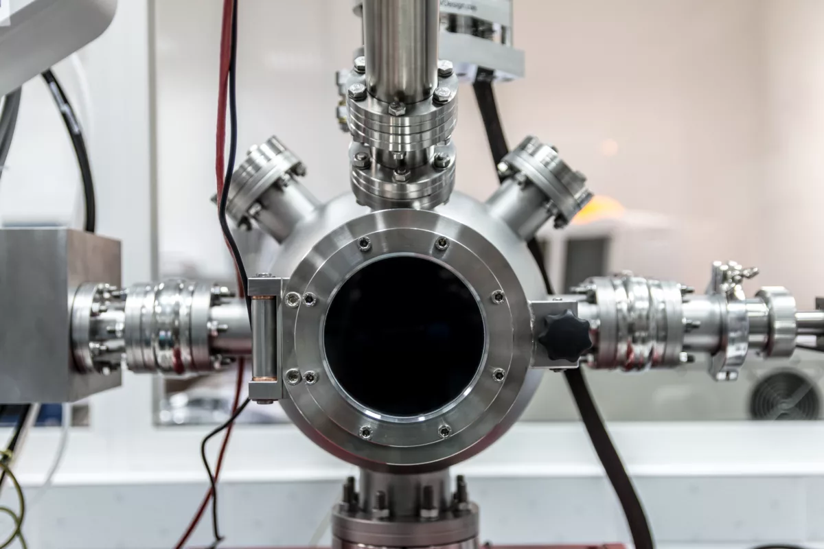 image shows mechanical piece in testing laboratory